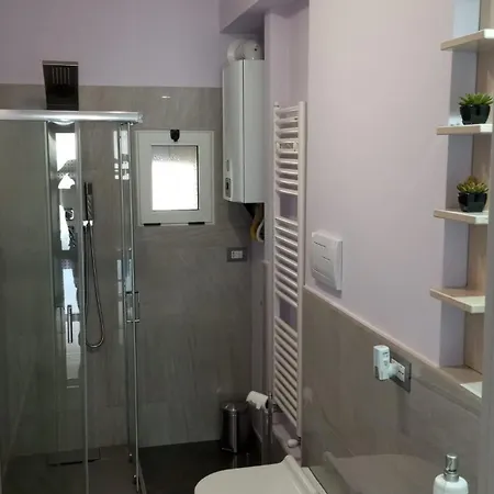 Ai Piedi Della Collina Lägenhet *