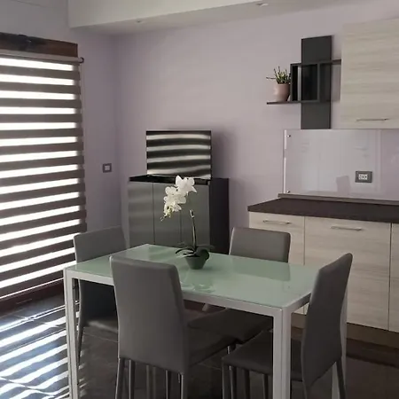 Lägenhet Ai Piedi Della Collina