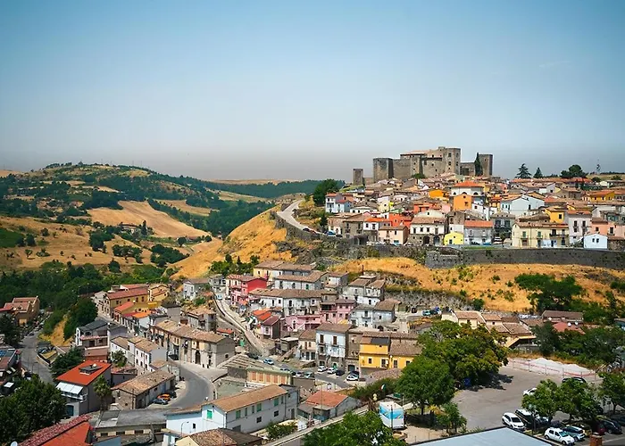 Ai Piedi Della Collina * Melfi